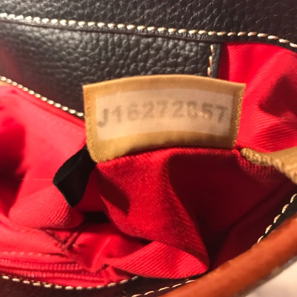 Beautiful classic Dooney and Bourke - Picture 9 of 10